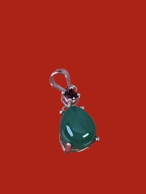 925 Sterling Silver Pendant with Natural Green Onyx & Garnet Gems